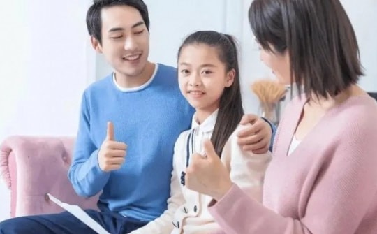 4 khoản đầu tư này của cha mẹ vào con cái sẽ “có lãi” trong tương lai