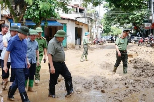 Thủ tướng Phạm Minh Chính chỉ đạo ứng phó mưa lũ tại Yên Bái