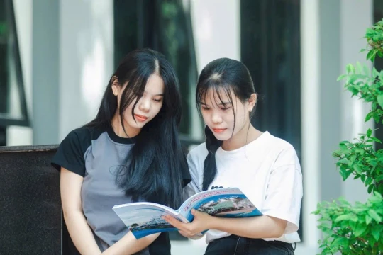 Giảm học phí cho sinh viên là anh em ruột, sinh đôi cùng trường