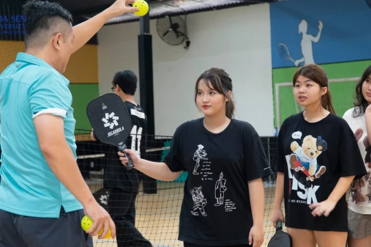 Pickleball vào giảng đường