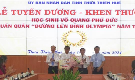 Khen thưởng Quán quân 'Đường lên đỉnh Olympia' năm 2024