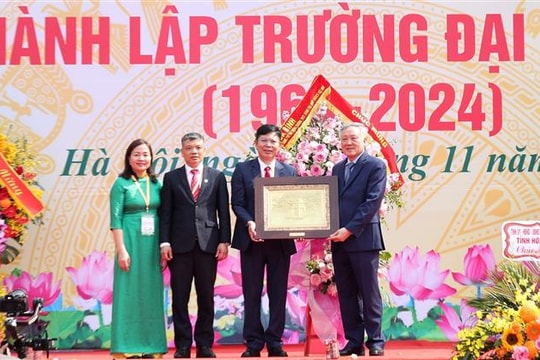 Trường đại học tiên phong đào tạo lâm nghiệp và đồng bào dân tộc thiểu số