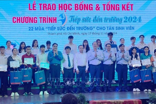 Lan tỏa năng lượng tích cực vượt khó để theo đuổi tri thức