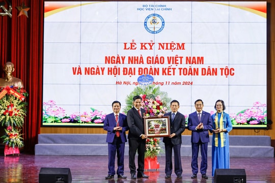 Phát huy truyền thống đoàn kết, tôn sư trọng đạo xây dựng Học viện Tài chính trở thành cơ sở đào tạo hàng đầu