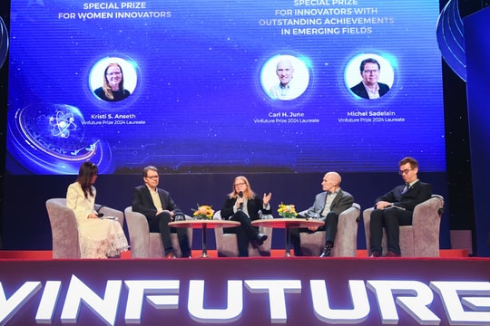 Chủ nhân Giải thưởng VinFuture 2024 'truyền lửa' cho sinh viên Việt Nam