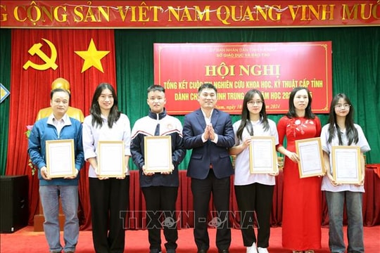 Khuyến khích học sinh nghiên cứu khoa học