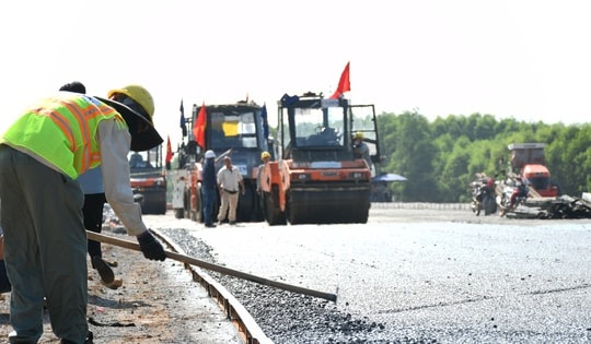 Thi công xuyên Tết tại 2 dự án trọng điểm quốc gia qua Đồng Nai