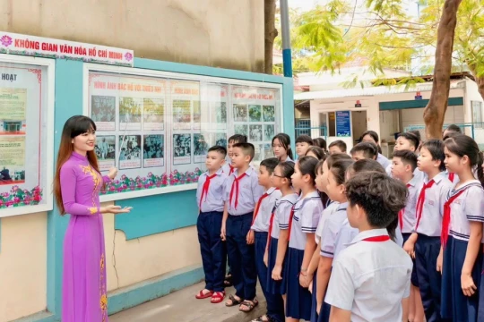 Bồi đắp tình yêu văn hóa dân tộc cho học sinh