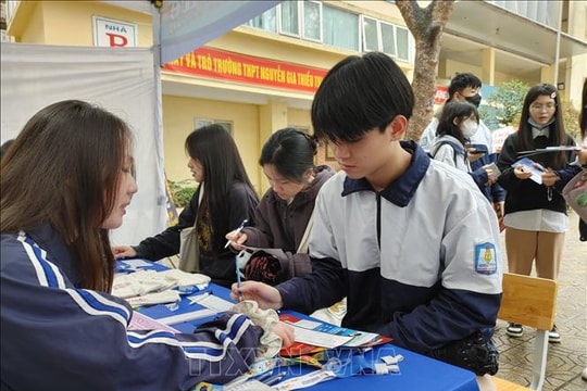 Hướng nghiệp sớm giúp học sinh lựa chọn ngành học đúng với năng lực và mong muốn