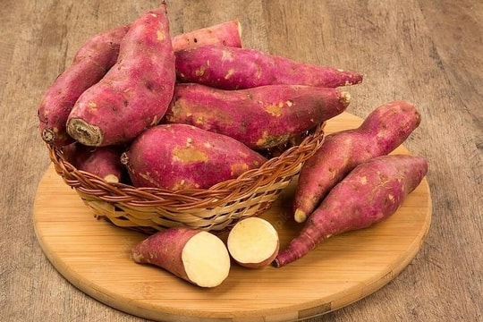 Ăn khoai lang tốt hơn cơm?