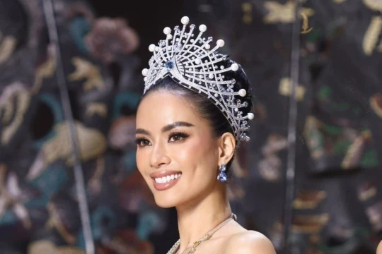 Chuyên trang sắc đẹp đình đám thế giới chúc mừng Như Vân đăng quang Miss Global