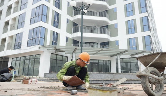 Lao động tự do tại Hà Nội, hộ khẩu tỉnh khác, không có tạm trú thì có thuộc đối tượng "người thu nhập thấp tại khu vực đô thị" để mua NƠXH hay không?