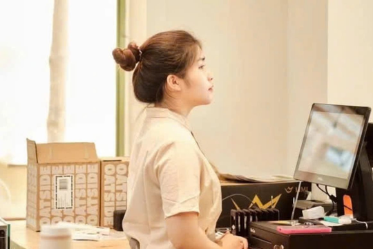 Sinh viên kiếm tiền triệu nhờ làm thêm dịp nghỉ lễ