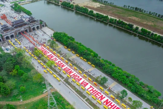 Ninh Bình đón trên 700.000 lượt khách dịp nghỉ lễ 30/4 - 1/5