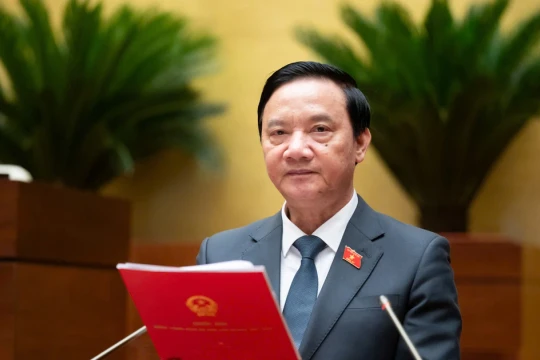 Trình Quốc hội sửa đổi, bổ sung một số điều của Hiến pháp 2013