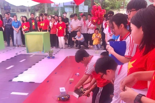 Dạy STEM lập trình robot trong nhà trường không khó