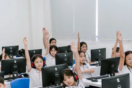 Tổng Bí thư: Lộ trình từng bước dạy học 2 buổi/ngày không thu phí