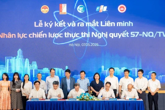 Ra mắt liên minh trường đại học phát triển nguồn nhân lực chuyển đổi số quốc gia