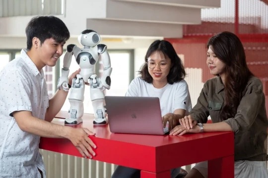 Trí tuệ nhân tạo (AI) vào trường học: Thách thức và cơ hội