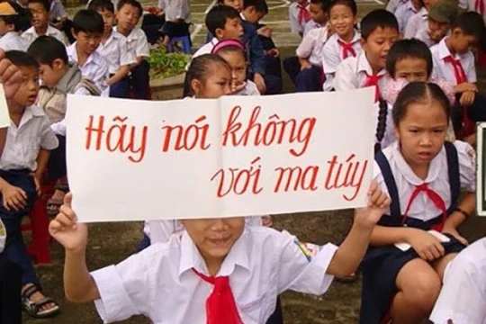 Ngăn chặn ma túy ngụy trang len lỏi vào học đường