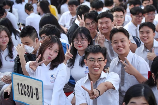 Học sinh TPHCM "lệch pha" chọn môn thi tốt nghiệp: Ngoại ngữ lên ngôi