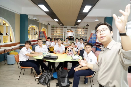 Sau khi có kết quả khảo sát tiếng Anh, giáo viên có phải đi học lại?
