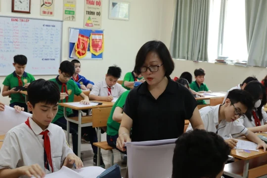 Dự kiến sửa quy định về thẩm quyền thẩm định tài liệu giáo dục địa phương