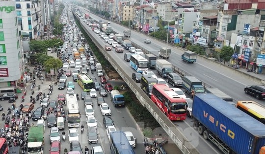 Từ đêm 12/5, cấm toàn bộ xe đường trên cao Vành đai 3 hướng Big C - Mai Dịch