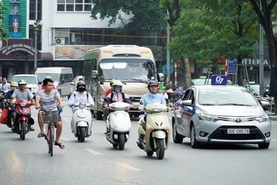 Thời tiết hôm nay 13/5: Bắc Bộ ngày nắng, Trung Bộ mưa rào và dông vài nơi
