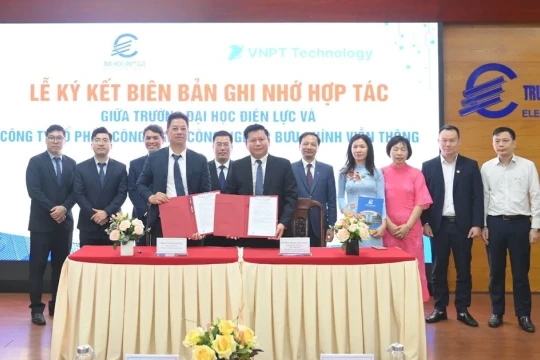 EPU đẩy mạnh hợp tác đào tạo các ngành công nghệ, bán dẫn