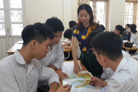 Quảng Ninh đạt chuẩn phổ cập GD Tiểu học và THCS mức độ 3