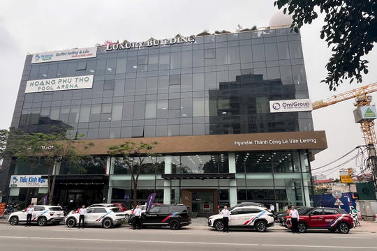 Hyundai Lê Văn Lương tổ chức hoạt động Roadshow mừng Đại lễ 30/4-1/5