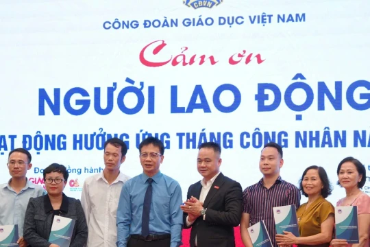 Elmich đồng hành cùng Công đoàn Giáo dục Việt Nam tôn vinh người lao động