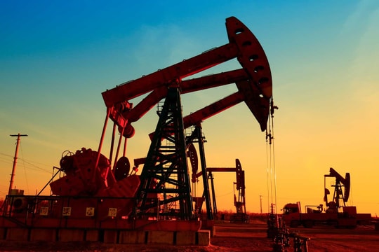 Giá xăng dầu hôm nay 14/5: Giá dầu WTI giảm nhẹ