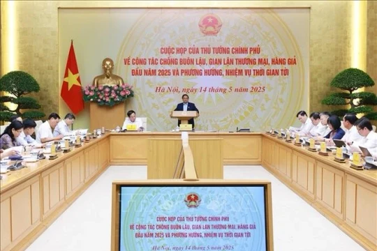 Thủ tướng yêu cầu mở đợt cao điểm tấn công truy quét buôn lậu, gian lận thương mại