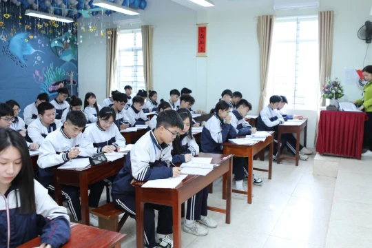 Dự thảo Khen thưởng, kỷ luật: Học sinh chưa ngoan càng cần giáo dục