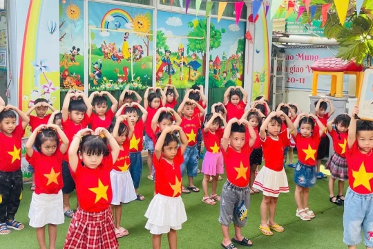 Nhiều hoạt động ý nghĩa trong trường học chào mừng 135 năm ngày sinh nhật Bác