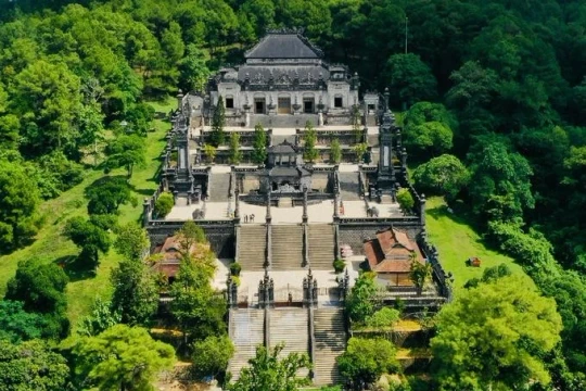 Cuộc đời bi kịch của vua Khải Định