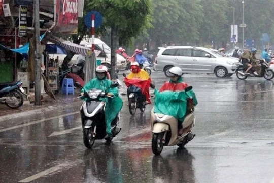 Thời tiết hôm nay 15/5: Bắc Bộ mưa rào và dông rải rác, Nam Bộ mưa rào vài nơi