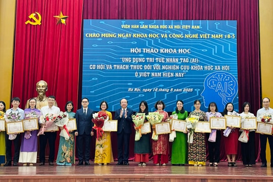 Định hình tương lai AI: Không chỉ thông minh về công nghệ mà còn giàu tính nhân văn