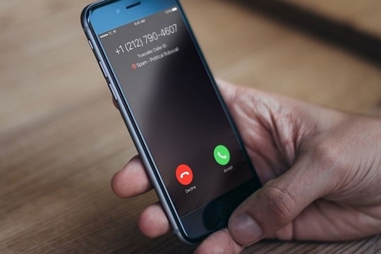 Thấy tài khoản trừ 1 tỷ đồng, người đàn ông Hà Nội mới biết bị lừa đảo