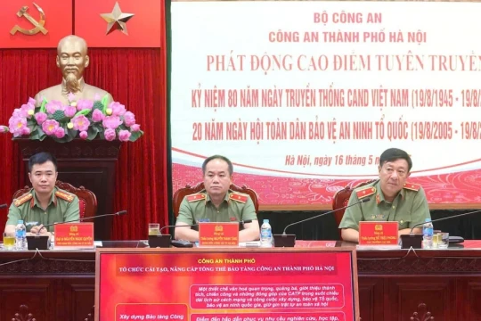 Công an Hà Nội phát động cao điểm tuyên truyền 80 năm ngày truyền thống