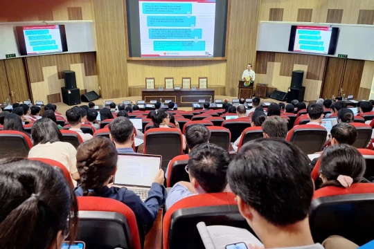Phát triển khoa học, công nghệ và chuyển đổi số khối ngành sức khỏe