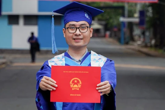 Từ đam mê AI đến điểm tốt nghiệp tuyệt đối