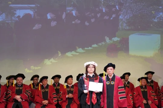 SIU trao học bổng thạc sĩ tài năng cho thủ khoa tốt nghiệp