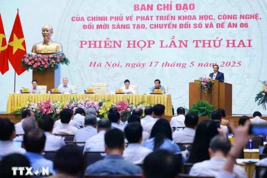 Thủ tướng: Có người đứng đầu chưa quan tâm đúng mức đến chuyển đổi số