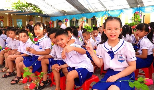 Suất cơm học sinh bị “đánh thuế 2 lần”: Ngành thuế lý giải ra sao?