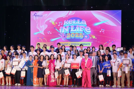 Học sinh Hà Nội hào hứng tham dự cuộc thi hùng biện tiếng Anh Kella in Life