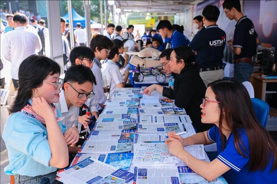 Ngày hội tuyển sinh khối các ngành Khoa học và Công nghệ năm 2025