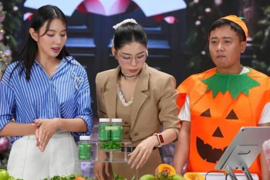 Khởi tố hoa hậu Nguyễn Thúc Thuỳ Tiên